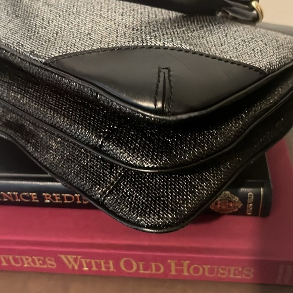 Kate Spade Black Leather and Silver Metallic Accordion Style Handbag RARE - Picture 7 of 16